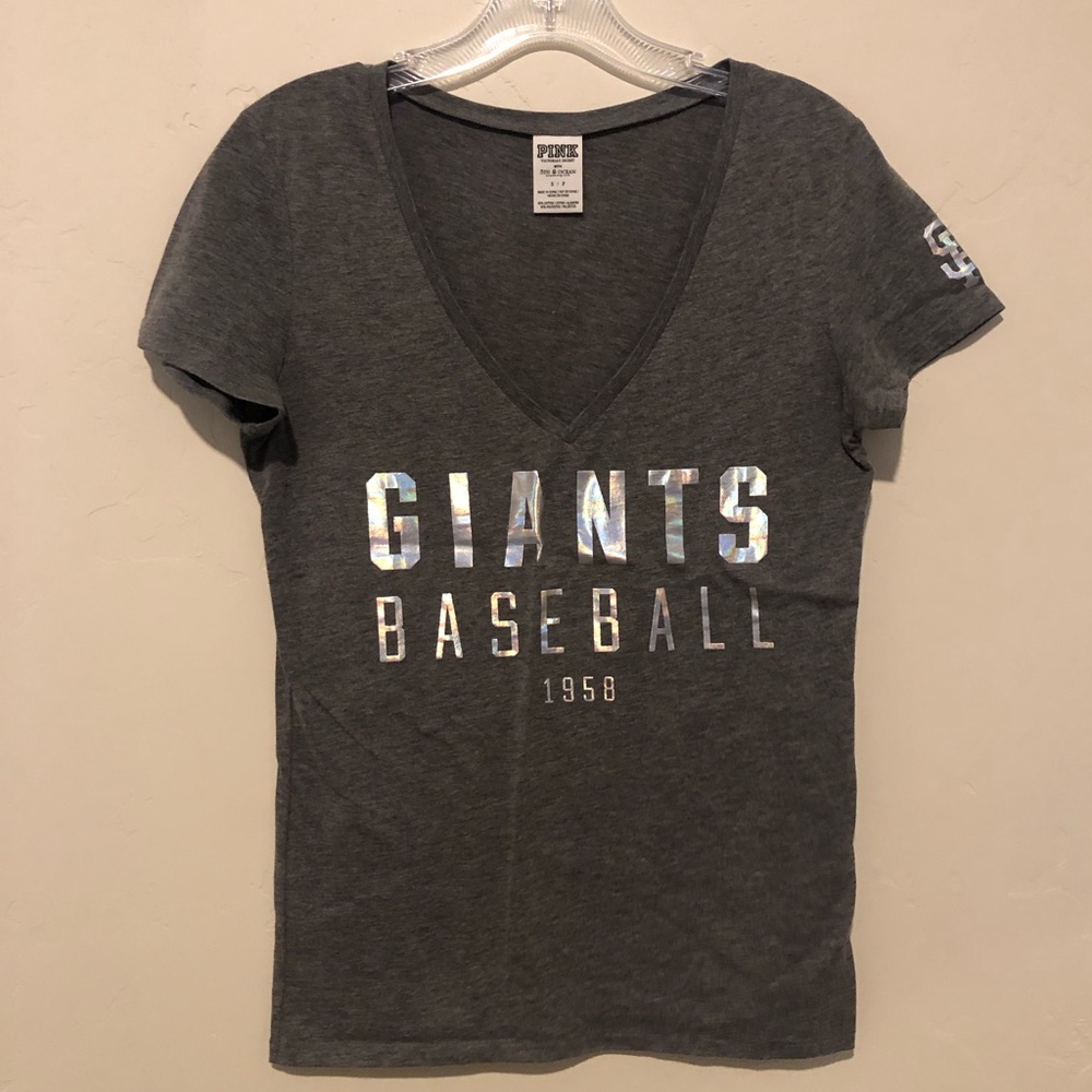 SF GIANTS VS PINK vneck baseball tee